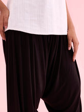 Load image into Gallery viewer, Go Colors Black Viscose Stretch Patiala
