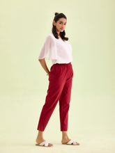 Load image into Gallery viewer, Go Colors Maroon Cotton Pencil Pant
