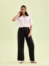 Load image into Gallery viewer, Go Colors Black Linen Cargo Pants
