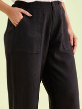 Load image into Gallery viewer, Go Colors Black Linen Cargo Pants
