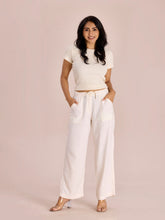 Load image into Gallery viewer, Go Colors Cream Linen Cargo Pants
