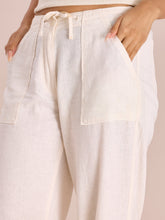 Load image into Gallery viewer, Go Colors Cream Linen Cargo Pants
