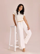 Load image into Gallery viewer, Go Colors Cream Linen Cargo Pants
