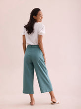 Load image into Gallery viewer, Go Colors Ocean Green Linen Blend Culottes
