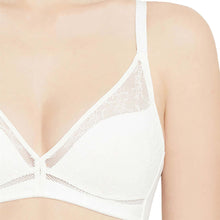 Load image into Gallery viewer, Wacoal Looping Padded Non-wired  3/4th Cup Everyday Wear Medium coverage Lace Bra - Ivory LSF100
