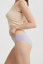 Load image into Gallery viewer, B'there Modern Essentials Seamless Hipster
