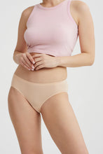 Load image into Gallery viewer, B'there Natural Balance Seamless Hipster
