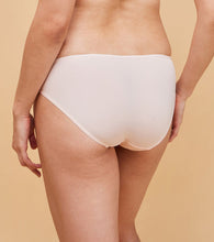 Load image into Gallery viewer, Enamor P138 X-Pattern Low Waist Bikini: Trendy Front X-Shaping, All-Day Comfort Panty
