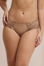 Load image into Gallery viewer, Amante Radiant Hipster Panty - Praline 112901
