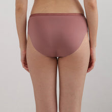 Load image into Gallery viewer, Wacoal BASICS Zoe Mid-waist Medium Coverage Everyday wear Hipster Panty-Pink PI03P02
