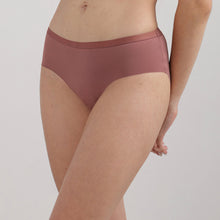 Load image into Gallery viewer, Wacoal BASICS Zoe Mid-waist Medium Coverage Everyday wear Hipster Panty-Pink PI03P02
