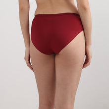 Load image into Gallery viewer, Wacoal Women’s BASICS Zoe Mid-waist Medium Coverage  Everyday wear Hipster Panty-Red PI03P03
