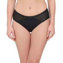 Load image into Gallery viewer, Wacoal BASICS Bliss Mid-waist Medium Coverage Everyday wear Hipster Panty - Black PI03Q01
