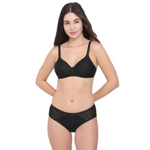Load image into Gallery viewer, Wacoal BASICS Bliss Mid-waist Medium Coverage Everyday wear Hipster Panty - Black PI03Q01
