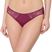 Load image into Gallery viewer, Wacoal Balcony &amp; Beyond Low Waist Medium Coverage Everyday Wear Bikini Panty-Wine PI05B02
