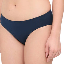 Load image into Gallery viewer, Wacoal Dreamy Curve Low-waist Medium Coverage Everyday wear Bikini Panty- Navy Blue PI05G01
