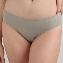 Load image into Gallery viewer, Wacoal Dreamy Curve Low-waist Medium Coverage Everyday wear Bikini Panty-Grey PI05G01
