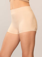 Load image into Gallery viewer, Sonari Padded Butt Booster Seamless Panty for Natural Enhancement Fit – SM 302
