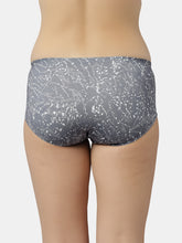 Load image into Gallery viewer, Sonari No Show Seamless Nylon Spandex Panty with Invisible Finish – SP 402
