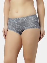 Load image into Gallery viewer, Sonari No Show Seamless Nylon Spandex Panty with Invisible Finish – SP 402
