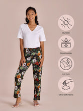 Load image into Gallery viewer, Go Colors Black Cotton Knit Printed Lounge Pants
