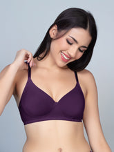 Load image into Gallery viewer, Sonari Lightly Padded Wirefree Nylon Moderate Coverage T-Shirt Bra with Adjustable Straps – YANA
