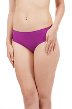 Load image into Gallery viewer, Amante Vanish Seamless Hipster Panty - Wild Orchid 11412
